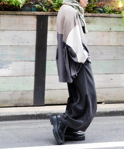 OSMOSIS（オズモーシス） tシャツ サイドギャザープルオーバー