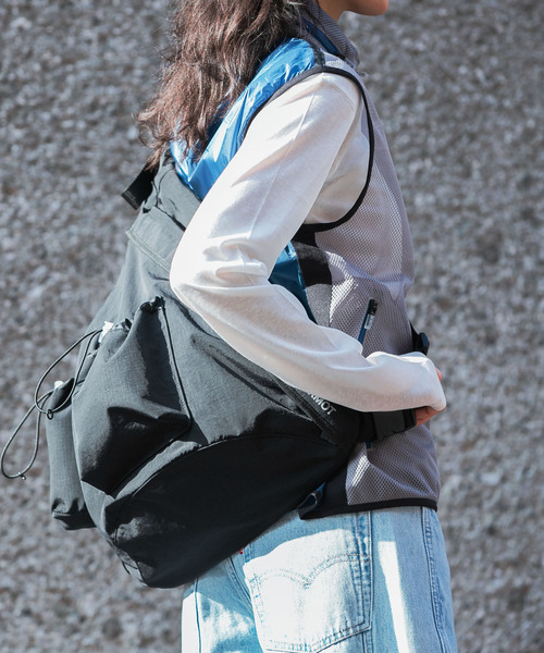 「MARMOT CAPITAL」 ショルダーバッグ ONE ブラック レディース_画像4