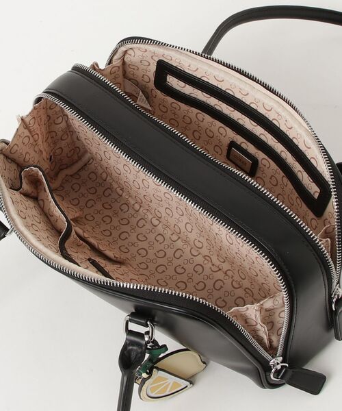 GUESS（ゲス） ショルダーバッグ バッグ CARLA Shoulder Satchel