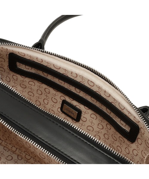 GUESS（ゲス） ショルダーバッグ バッグ CARLA Shoulder Satchel