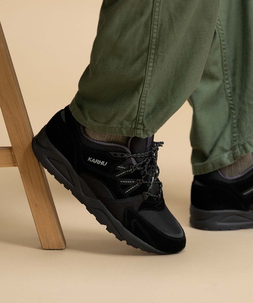 「KARHU」 ローカットスニーカー 5 グレー レディース_画像2