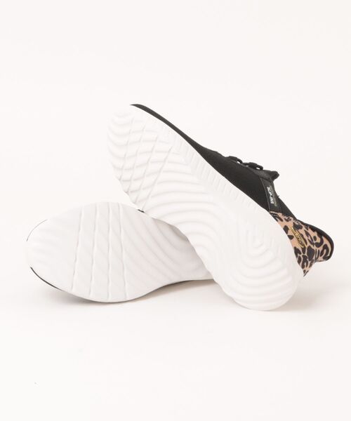 SKECHERS（スケッチャーズ） スリップイン スニーカー Slip-Ins: BOBS
