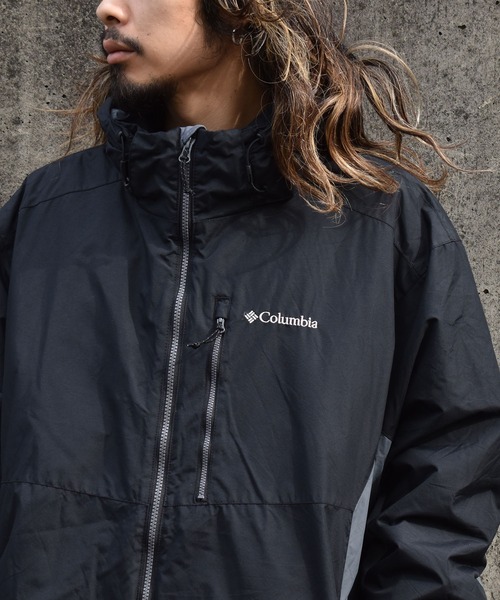 Columbia ナイロンジャケット 「ヴィンテージ古着」Columbia