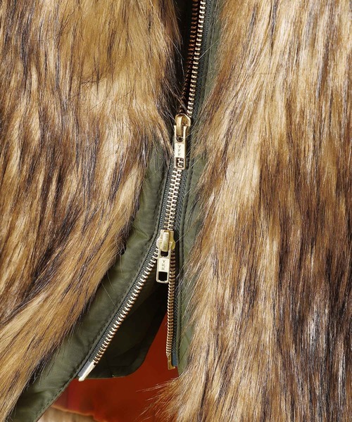 TOGA PULLA（トーガ プルラ） コート アウター TOGA PULLA Fur long