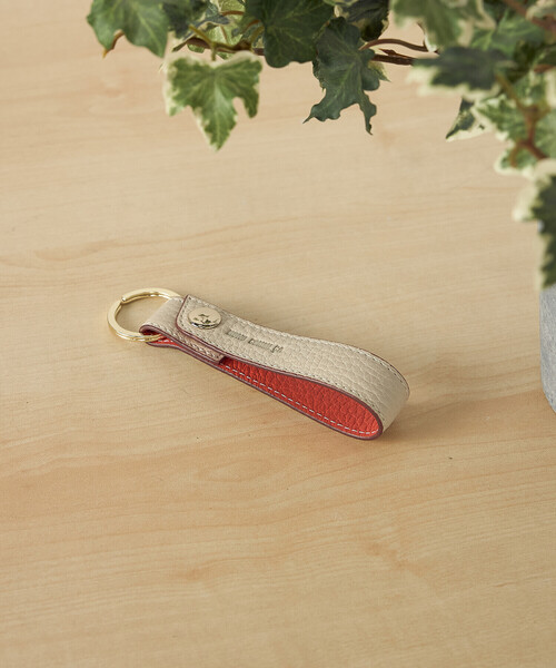 MONO COMME CA（モノコムサ） キーホルダー シュリンクレザー