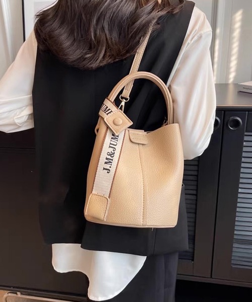 ショルダーバッグ pumpkin port ショルダーバッグ バッグ ロゴベルトチャーム付