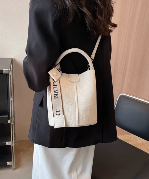 pumpkin port ショルダーバッグ バッグ ロゴベルトチャーム付