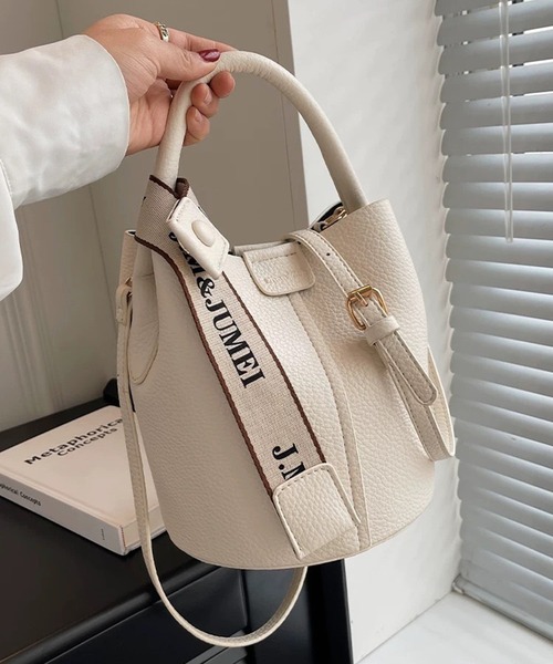 pumpkin port ショルダーバッグ バッグ ロゴベルトチャーム付
