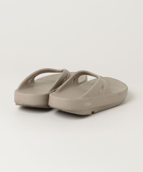「OOFOS」 フラットサンダル 5 ベージュ レディース_画像2