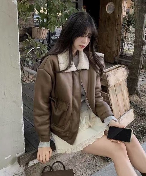 ナ♡GIENGE フェイクファー付き レザー ジャケット ボア襟 ムートン ナ♡GIENGE フェイクファー付き レザー ジャケット ボア襟 ムートン