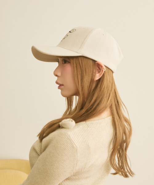 TITTY＆CO.（ティティーアンドコー） キャップ 帽子 ラメ刺繍ロゴ