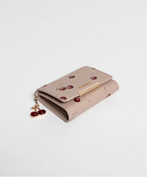 RANDA（ランダ） 財布 「Cherry＆Strawberry」チャーム付き三つ折り