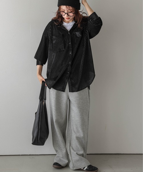 ブラウス シャツ 上品な光沢感が魅力のベロアプリーツシャツ/シアー