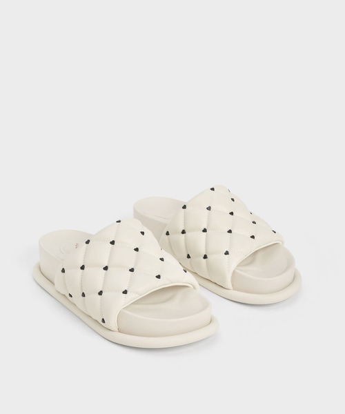国内配送★Charles&Keith★ダリア パッドキルトハートサンダル CHARLES ＆ KEITH サンダル Dahlia ダリア パッドキルトハート