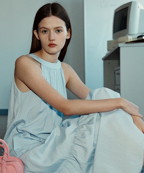 ワンピース ホルターネック バックタイリボン ティアードワンピース