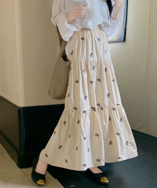 ABITOKYO スカート リボン刺繍ティアードロングスカート