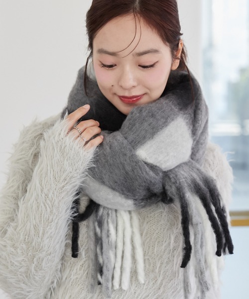 手織りマフラー、ストール　横フリンジ付き　長さ217cm 幅50cm+フリンジ WEGO（ウィゴー） マフラー ストール WEGO/ワイドフリンジストール