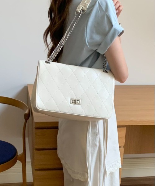 FINEnough ショルダーバッグ バッグ チェーンショルダーエナメル