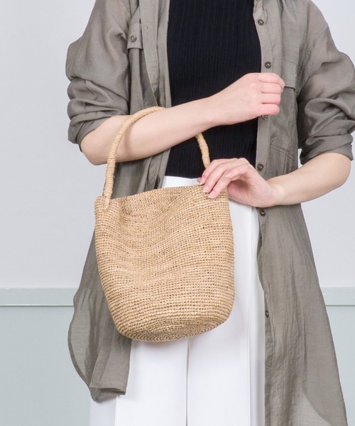 MADE IN MADA☆ティーブラウン バケツ型かごバッグ・新品に近い MADE IN MADA かごバッグ カゴバッグ 「MADE /メイドインマダ