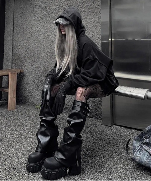 DIAVEL ブーツ 「天使系ホワイト登場」/「1足3役」超厚底×美脚レッグ