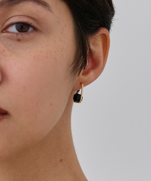 専用になります。K10 オニキス　ピアス JUPITER ピアス 「K10」天然石キューブカットピアス オニキス「動画