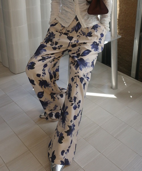 Ameri（アメリ） パンツ GRAINY FLOWER STRAIGHT PANTS レディース