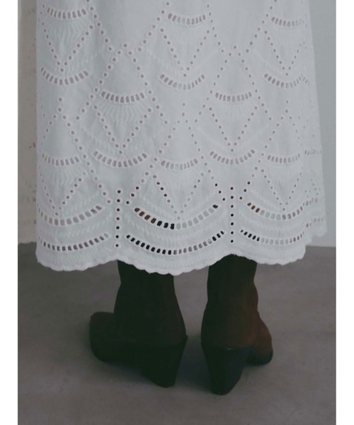 スカート スカラ刺繍ギャザーフレアスカートの画像