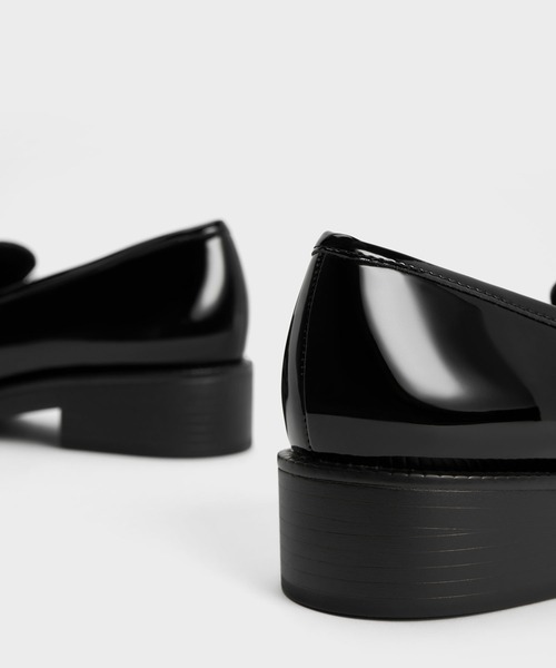 CHARLES ＆ KEITH ローファー Lexie レクシー メタリック