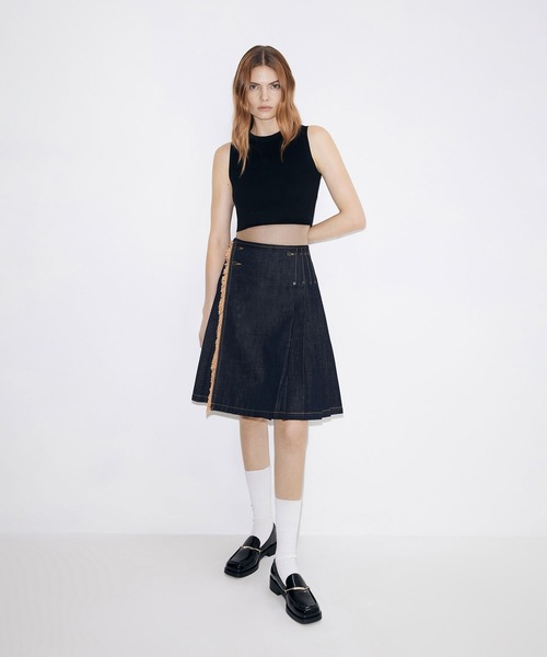 CHARLES ＆ KEITH ローファー Lexie レクシー メタリック