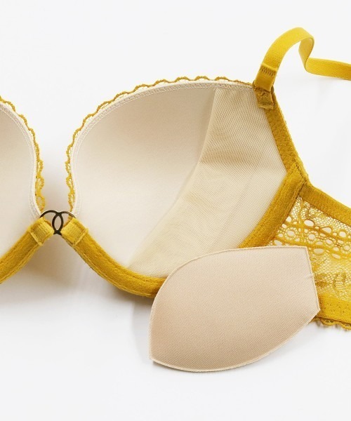 ［極美品]　お値下げ！ANAYI モールコンビクルーネックジレ ANNEBRA（アンブラ） ブラジャー Mood 2WAYハイネックモールドカップ