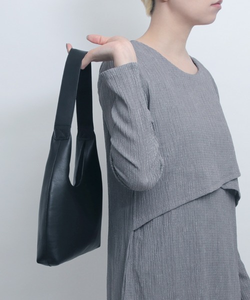 YArKA ハンドバッグ 「YArKA/ヤーカ」real leather round design
