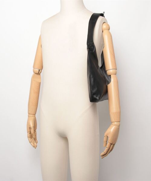 YArKA ハンドバッグ 「YArKA/ヤーカ」real leather round design one