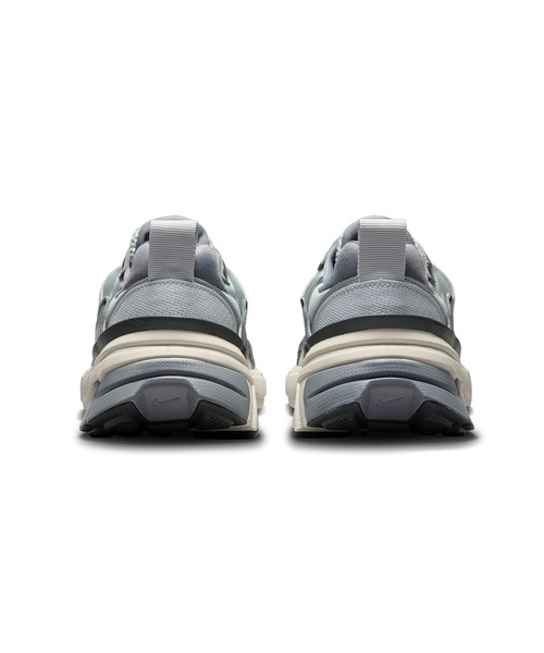 NIKE（ナイキ） スニーカー ウィメンズ V2K ラン レディース