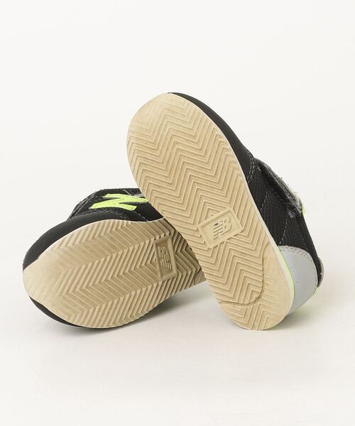 「New Balance」 「KIDS」ローカットスニーカー 14cm ブラック キッズ_画像3