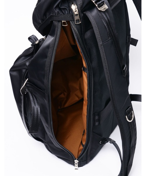 【極美品】マスターピース　リュック　バックパック　ナイロン　ブラック　黒 master-piece（マスターピース） デイバック リュック master-piece