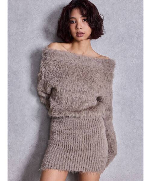 GYDA（ジェイダ） ワンピース オフショルデザインシャギーニット