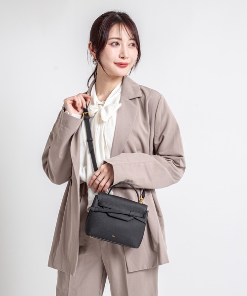 ほぼ未使用♪ TOV MIMI MINI サイズ ショルダーバッグ 2way tov（トーヴ） ショルダーバッグ バッグ 「TOV」ハンドバッグ