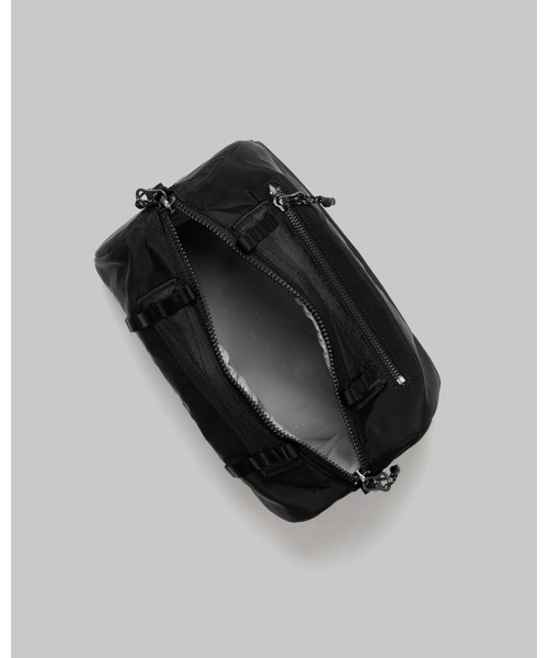 topologie ボディバッグ 黒 Topologie（トポロジー）の「Topologie / Tinbox 【バッグ単体