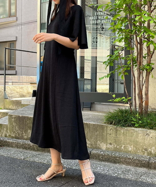 「a.v.v」 半袖ワンピース 36 ブラック レディース_画像5