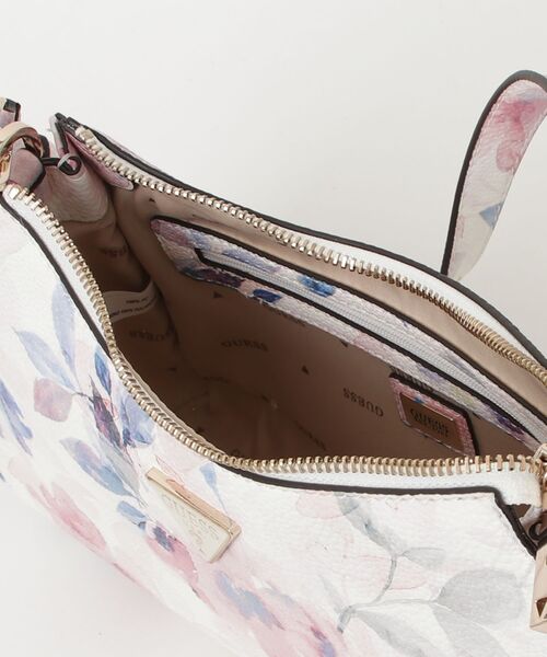 GUESS（ゲス） ショルダーバッグ バッグ LUCCI Shoulder Bag