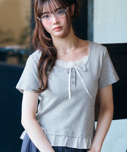 ヘンリーネック tシャツ 半袖 リボン付きレイヤード風シアーフリルリブ