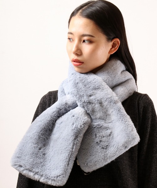 新品同様✩チンチラ✩ファーマフラー✩フラワーデザイン 新品同様