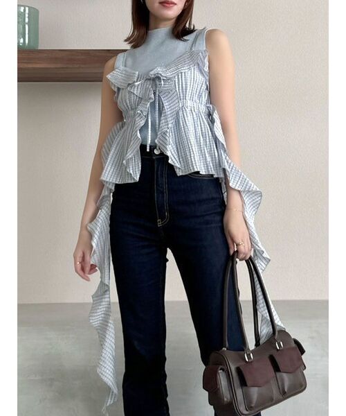 新品未使用タグ付き collab パッドinフリル 2wayキャミソール dazzlin（ダズリン） キャミソール 2WAYフルイドペプラムビスチェ