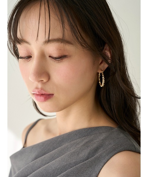 【SNIDEL】ニュアンスロゴフープピアス ニュアンスロゴフープピアス(ピアス・イヤリング)｜アクセサリー