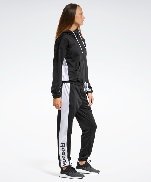 新品未開封♡ リーボック レディス セットアップ 上下セット XOTサイズ 2449757978.jpg?1733484712