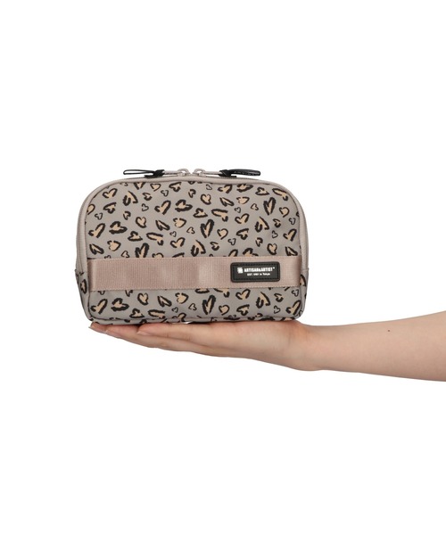ARTISAN&ARTIST（アルティザン・アンド・アーティスト） ポーチ