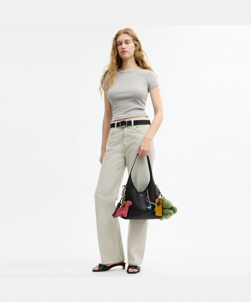 ブルックリン ショルダー バッグ 28 チャーム付 COACH（コーチ） ショルダーバッグ バッグ ブルックリン ショルダー