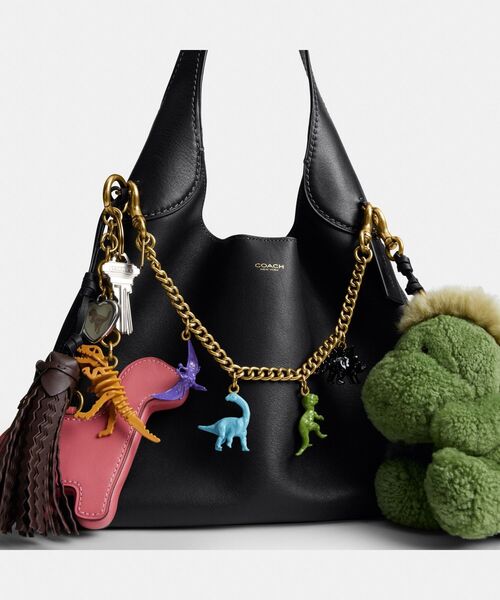 ブルックリン ショルダー バッグ 28 チャーム付 COACH（コーチ） ショルダーバッグ バッグ ブルックリン ショルダー