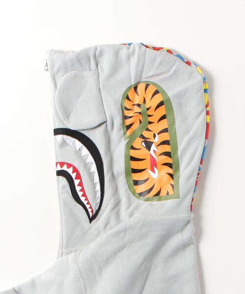 A BATHING APE（アベイシングエイプ） パーカー MEDICOM TOY 30TH