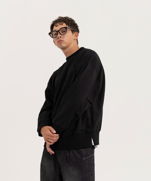 ナゴンスタンス Sweat アシンメホール プルオーバー 変形 スウェット 黒 nagonstans(ナゴンスタンス)｜form pullover/Stone の通販｜ELLESHOP